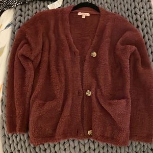Maroon Soft sweater with pockets